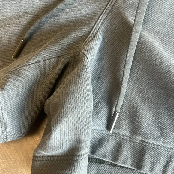 Athleta Faralon shorts - Picture 2 of 6